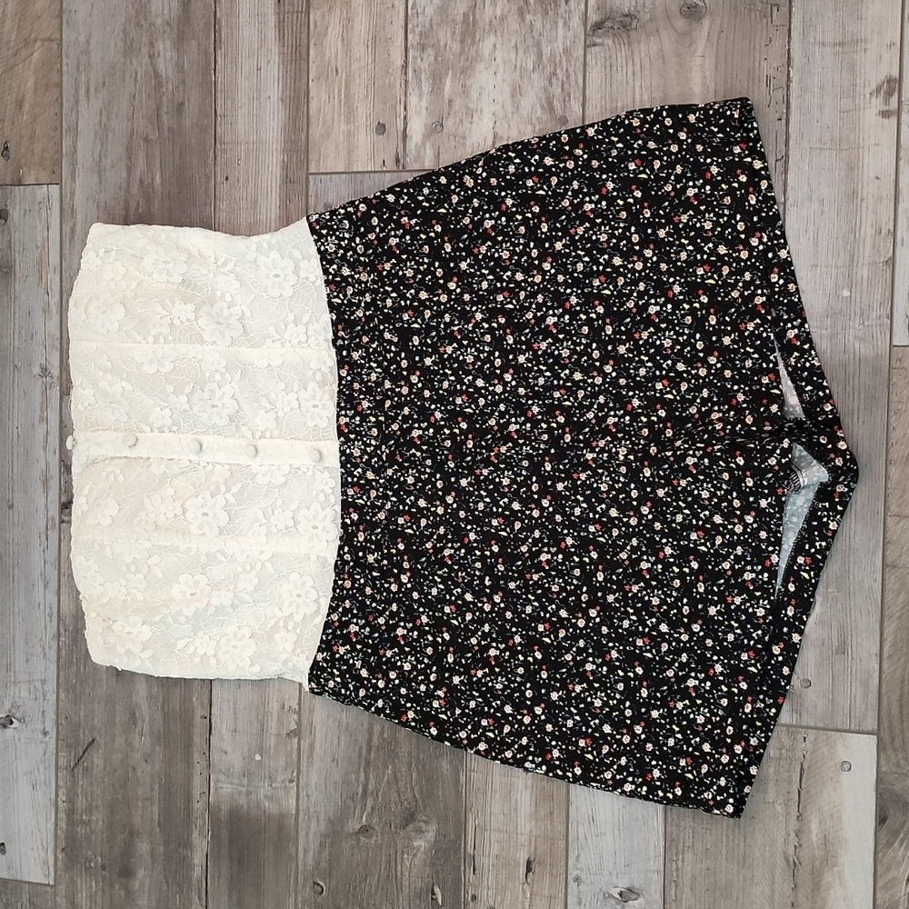 PAPAYA SHORT STRAPLESS ROMPER